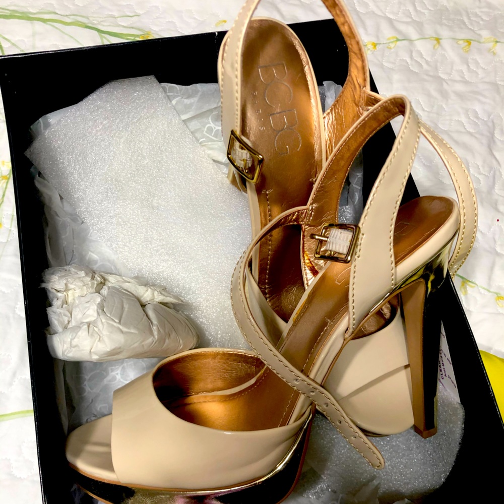 BCBG heels